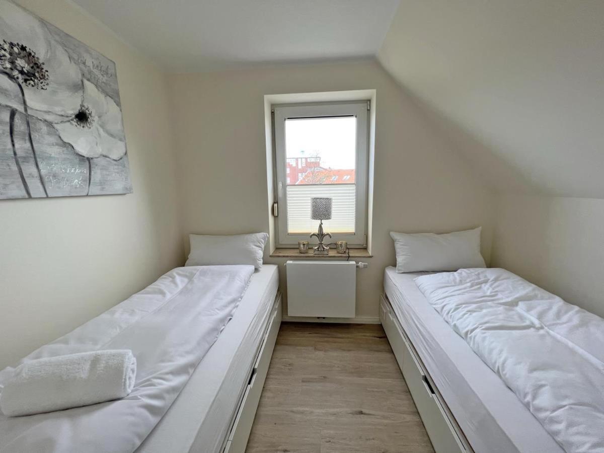 Deichblick 5 In Norddeich- Urlaub Und Meerblick Norden