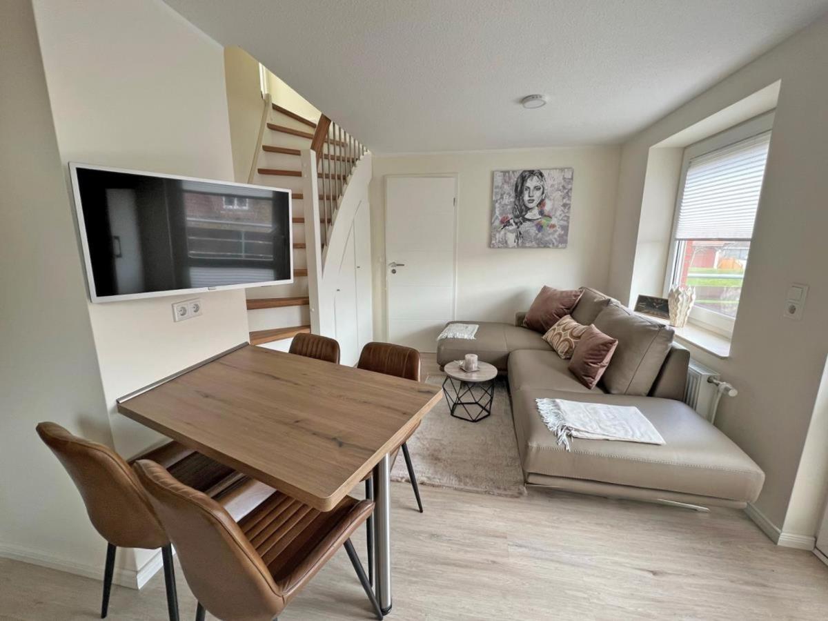 Deichblick 5 In Norddeich- Urlaub Und Meerblick Apartment